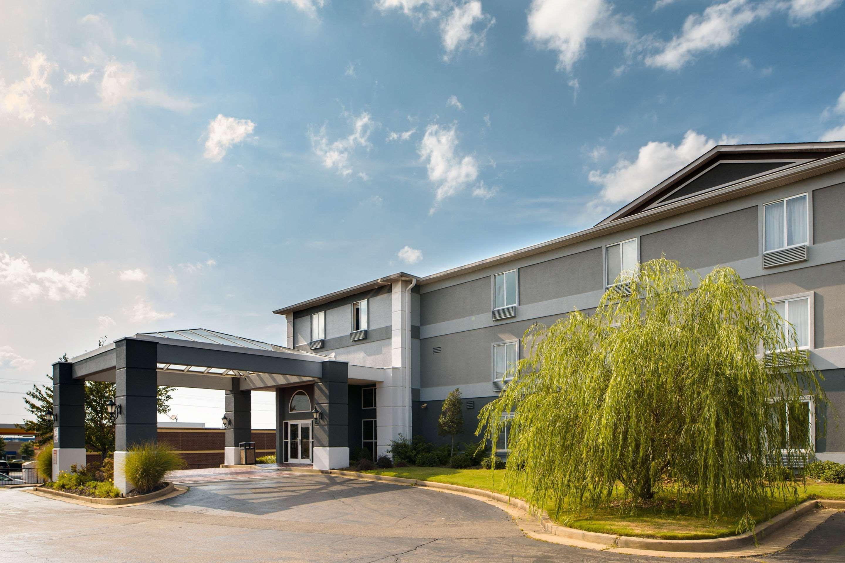 Quality Suites Memphis/ Wolfchase Galleria ภายนอก รูปภาพ