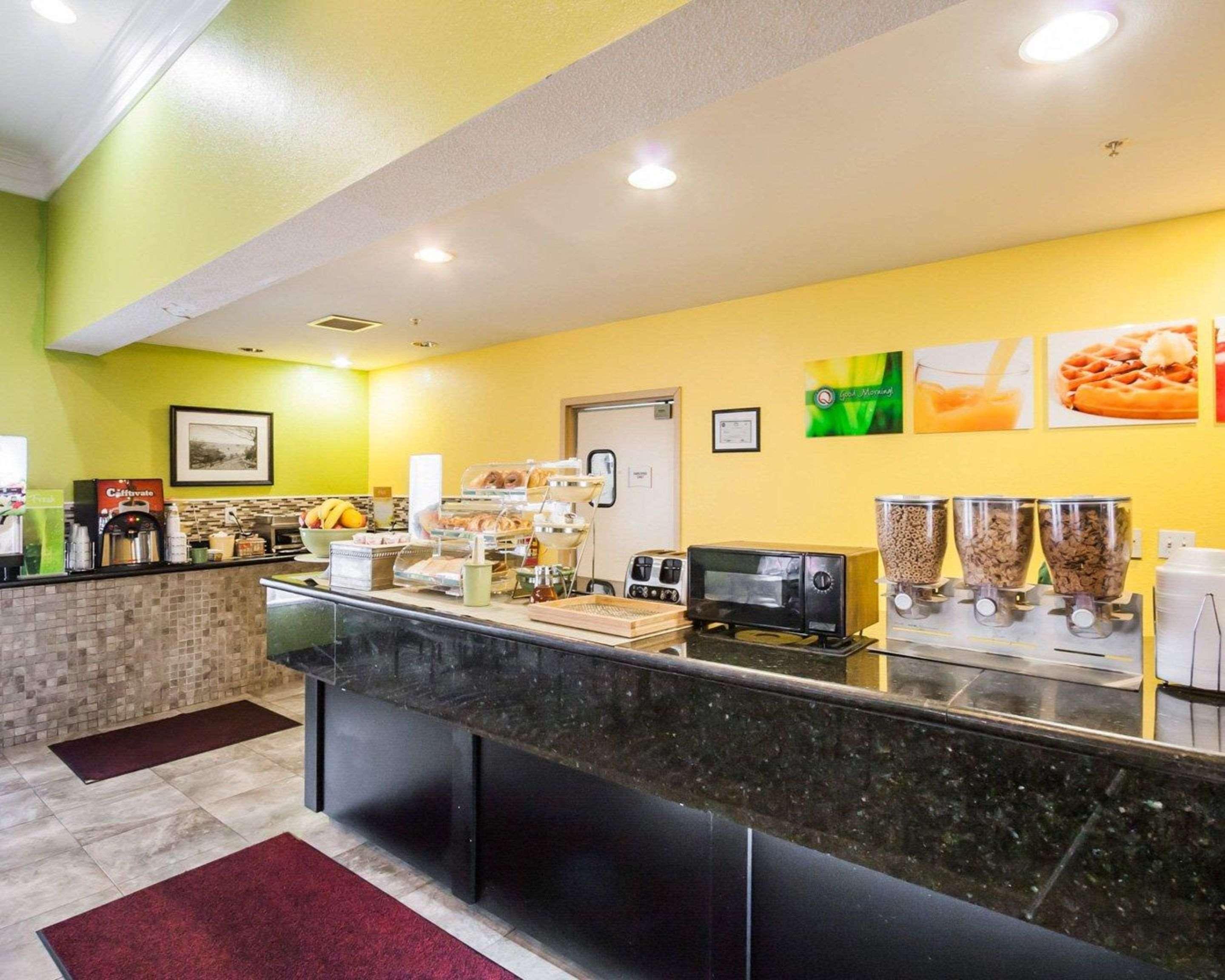 Quality Suites Memphis/ Wolfchase Galleria ภายนอก รูปภาพ